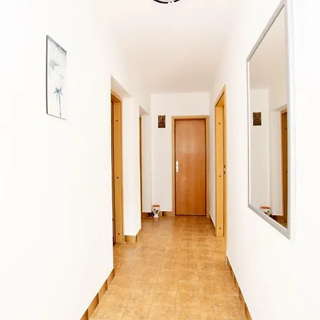 Near Bijeca In Apartment
