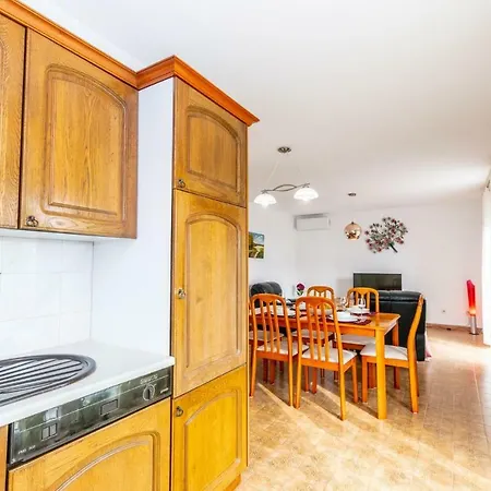 Apartment Near Bijeca In