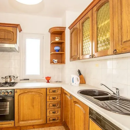 Near Bijeca In Apartment