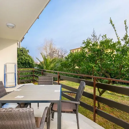 Apartment Near Bijeca In